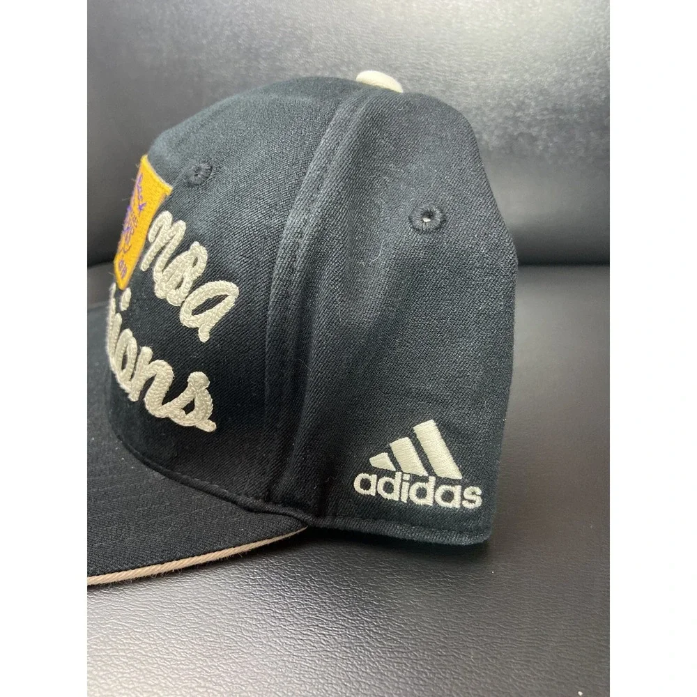 Adidas Los Angeles Lakers‎ NBA Finals 2010 Champions LOCKER ROOM Back 2 Back Hat